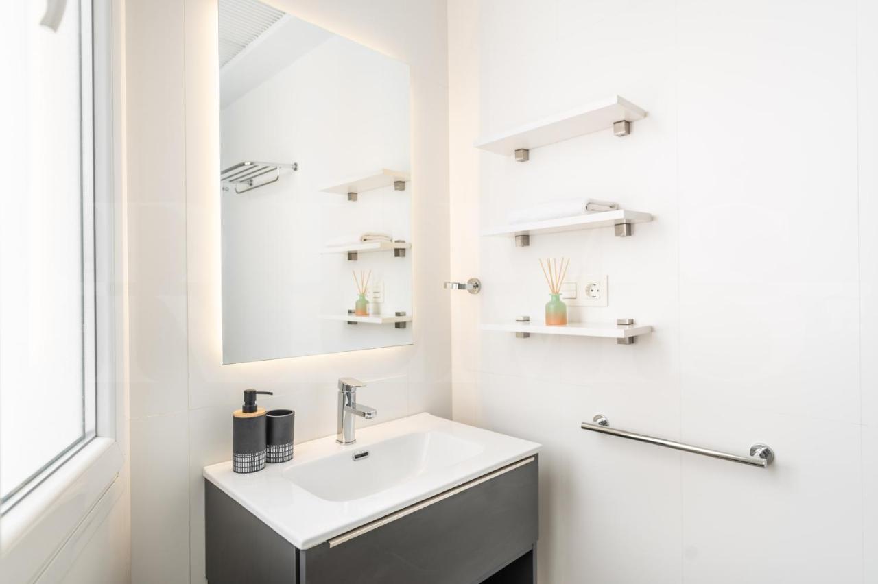 Apartamento Artistic Duplex With Terrace By Picasso Museum By Rems Málaga Exterior foto